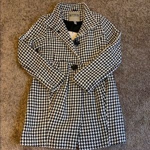 Houndstooth coat